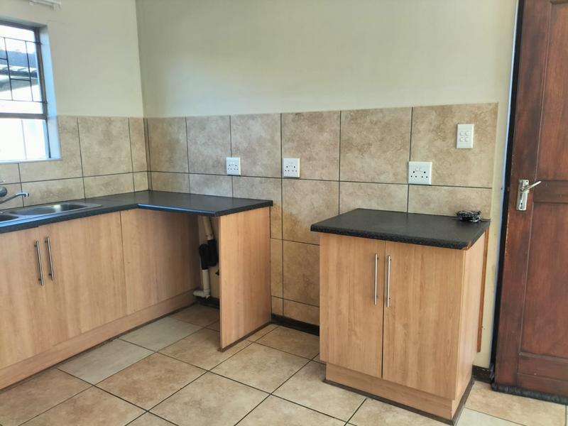 2 Bedroom Property for Sale in Pellissier Free State